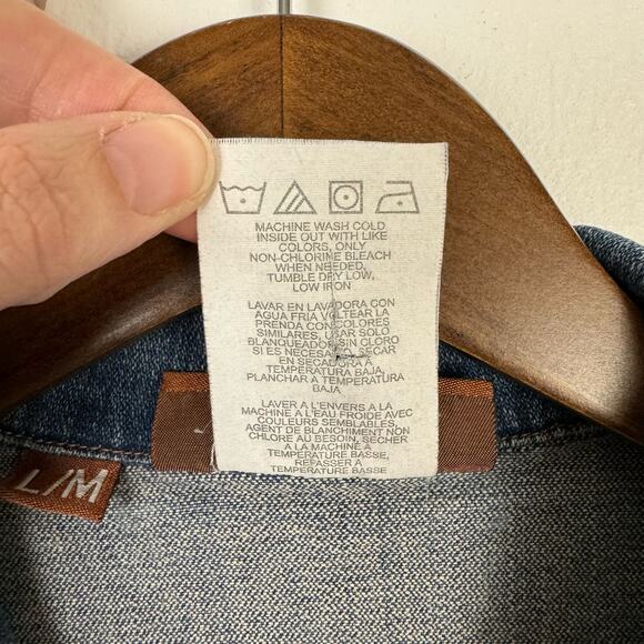 Lee Jeans | Button Front Stretch Denim Medium Wash Classic Jean Jacket - Picture 9 of 9